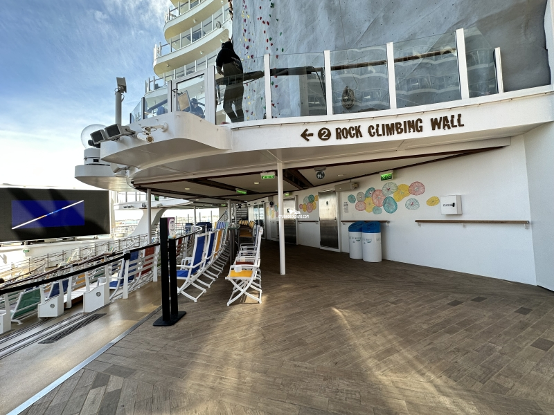 Symphony Of The Seas Aqua Theater Pictures