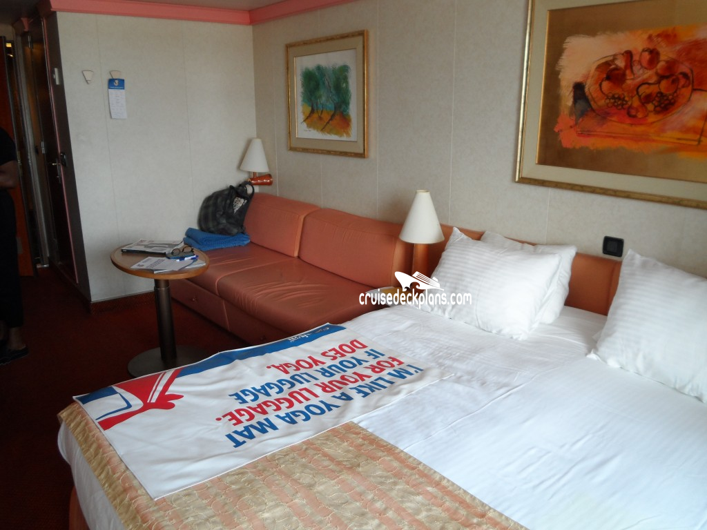 Stateroom 8253 Carnival Conquest