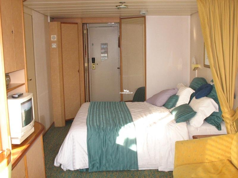 Legend of the Seas Stateroom 7538