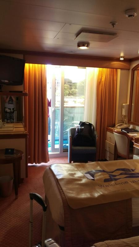 Golden Princess Cabin B201