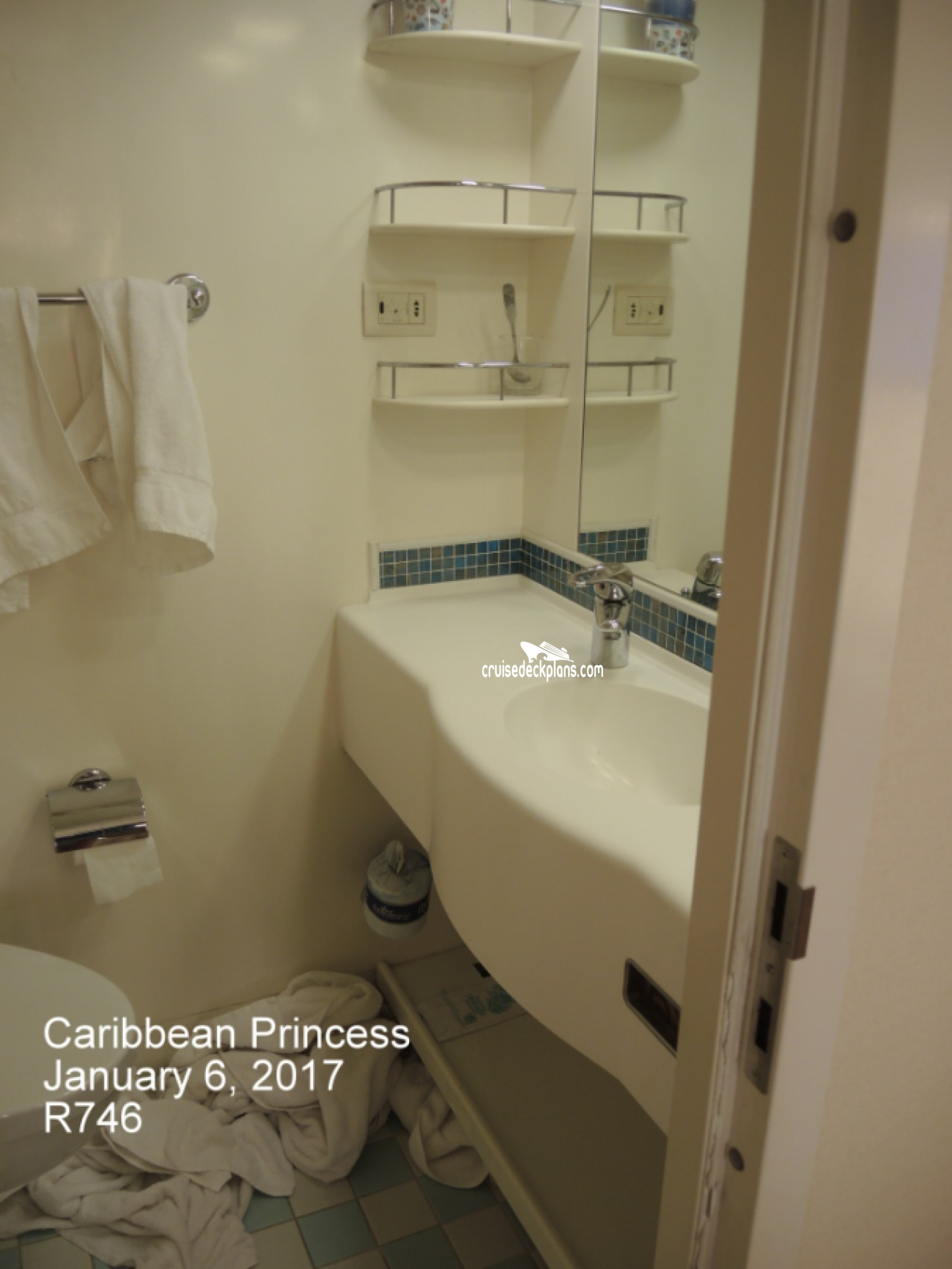 Caribbean Princess Stateroom R746