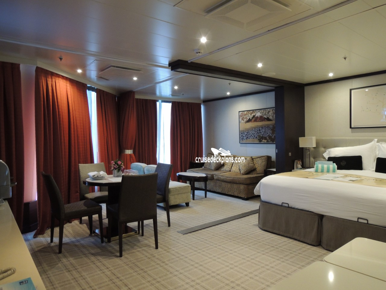 Norwegian Star Family Suite Stateroom