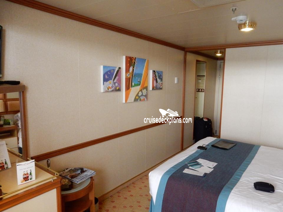 Ventura Balcony Stateroom