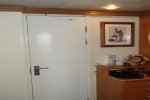 Deluxe Verandah Stateroom Picture