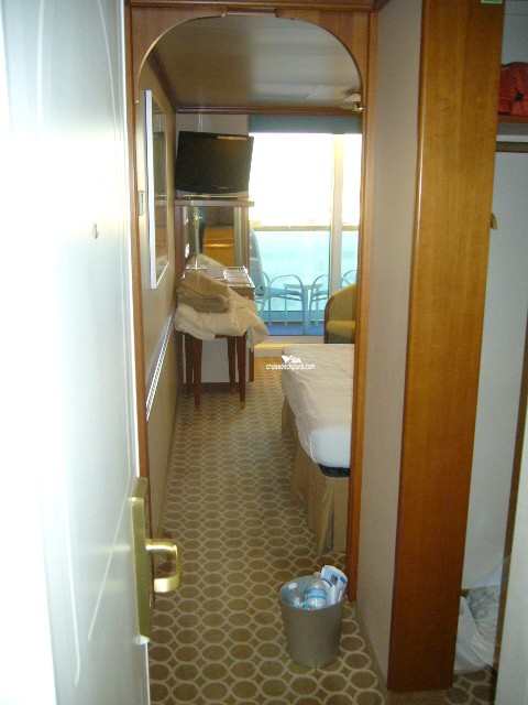 Caribbean Princess Stateroom R705