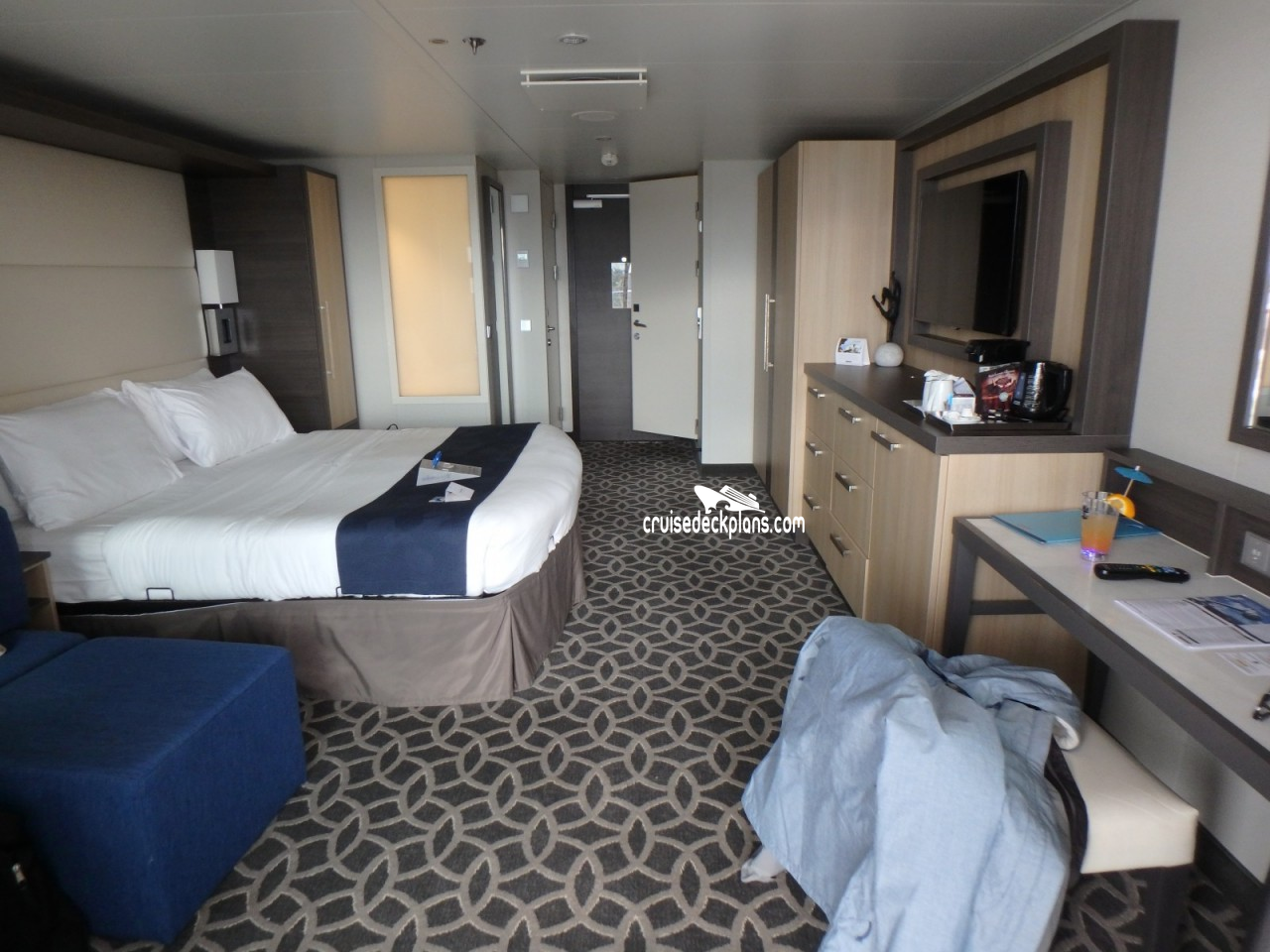 Anthem of the Seas Spa Junior Suite Stateroom