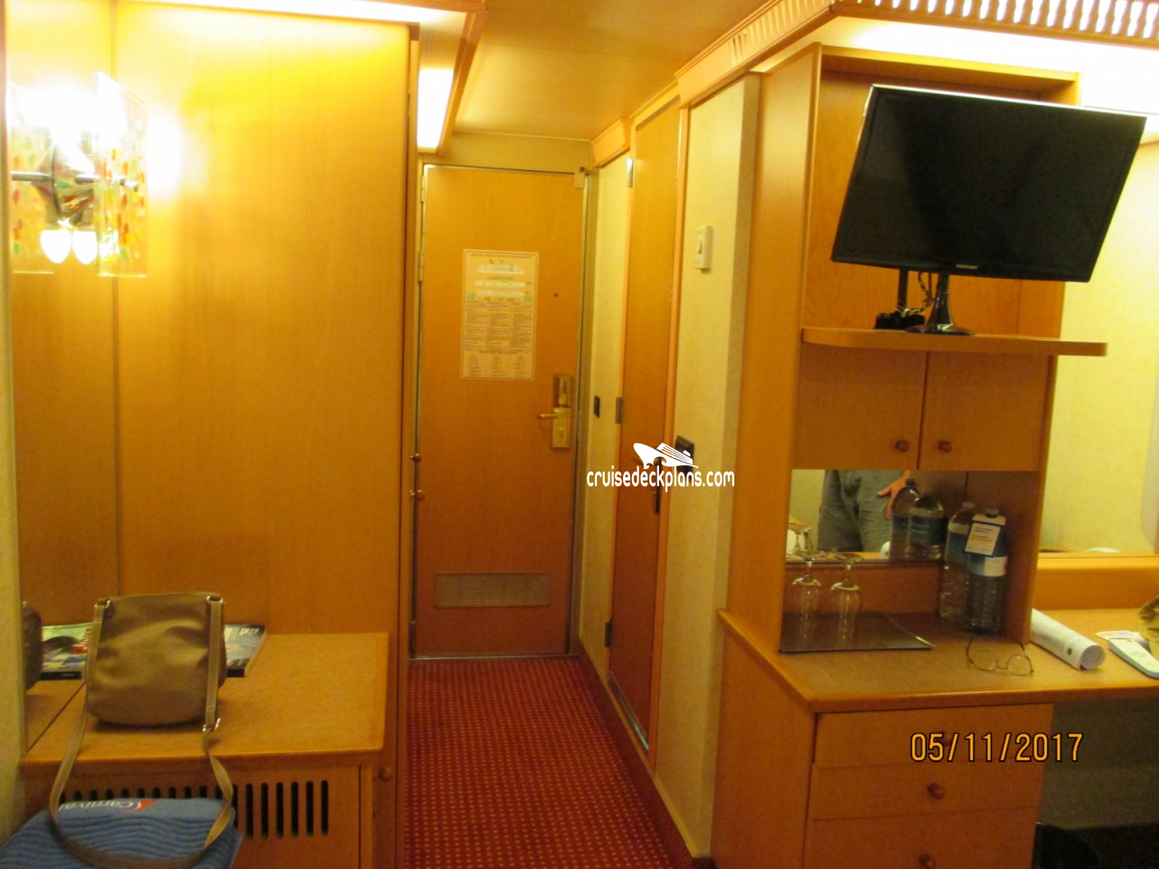 Carnival Valor Interior Stateroom   CarInt232 69716 1514603429 