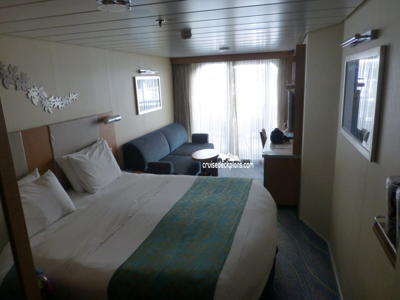 Oasis of the Seas Stateroom 10717