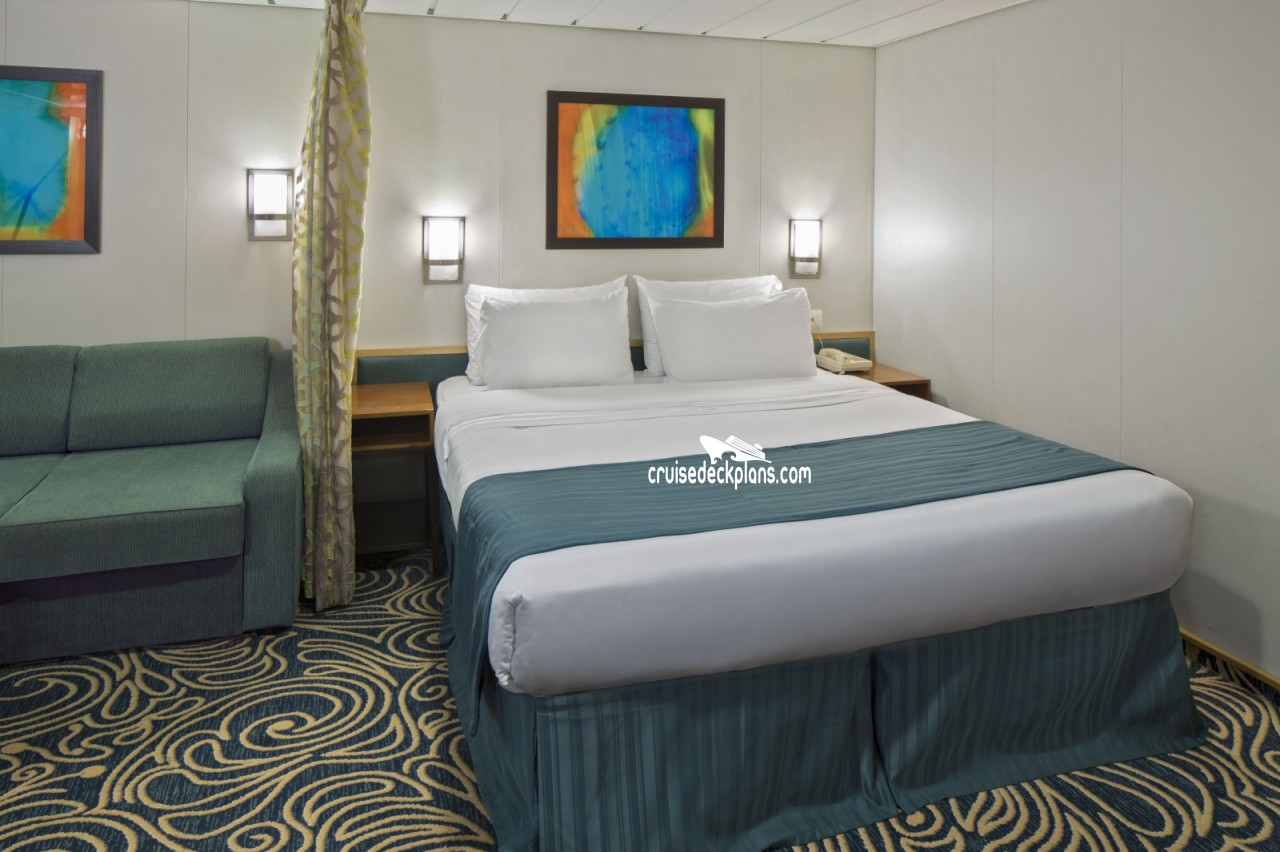 Grandeur of the Seas Junior Suite Stateroom