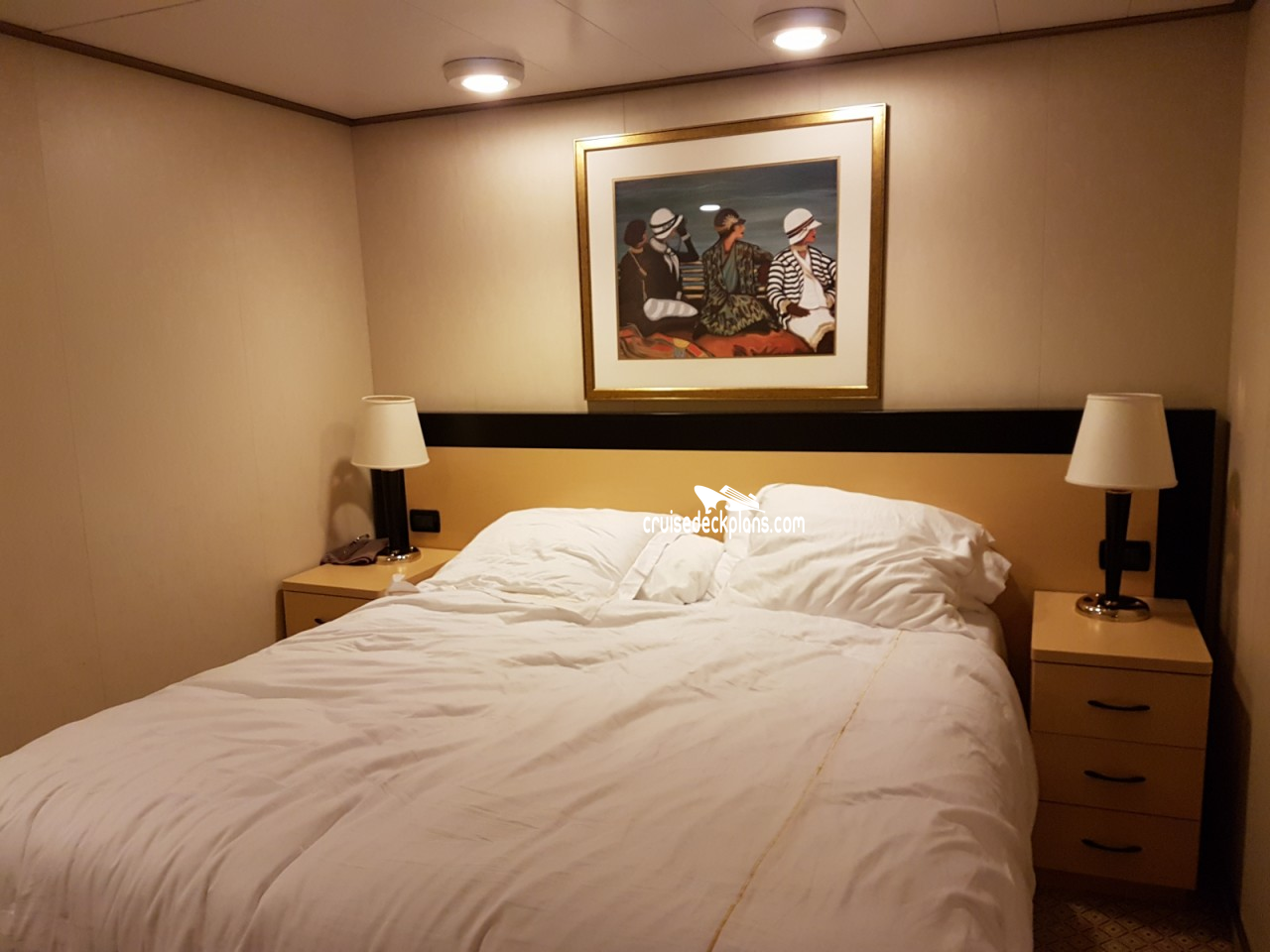 Queen Elizabeth Deluxe Interior Stateroom Cabins