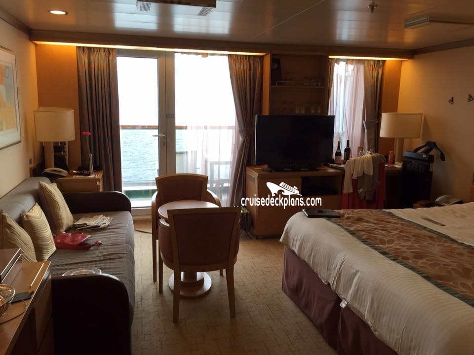 Arcadia Stateroom B39