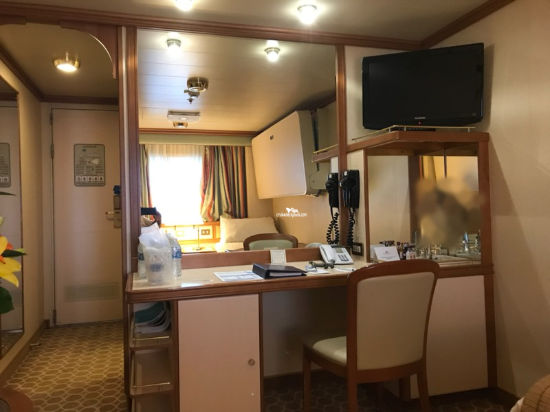 Crown Princess Cabin E110