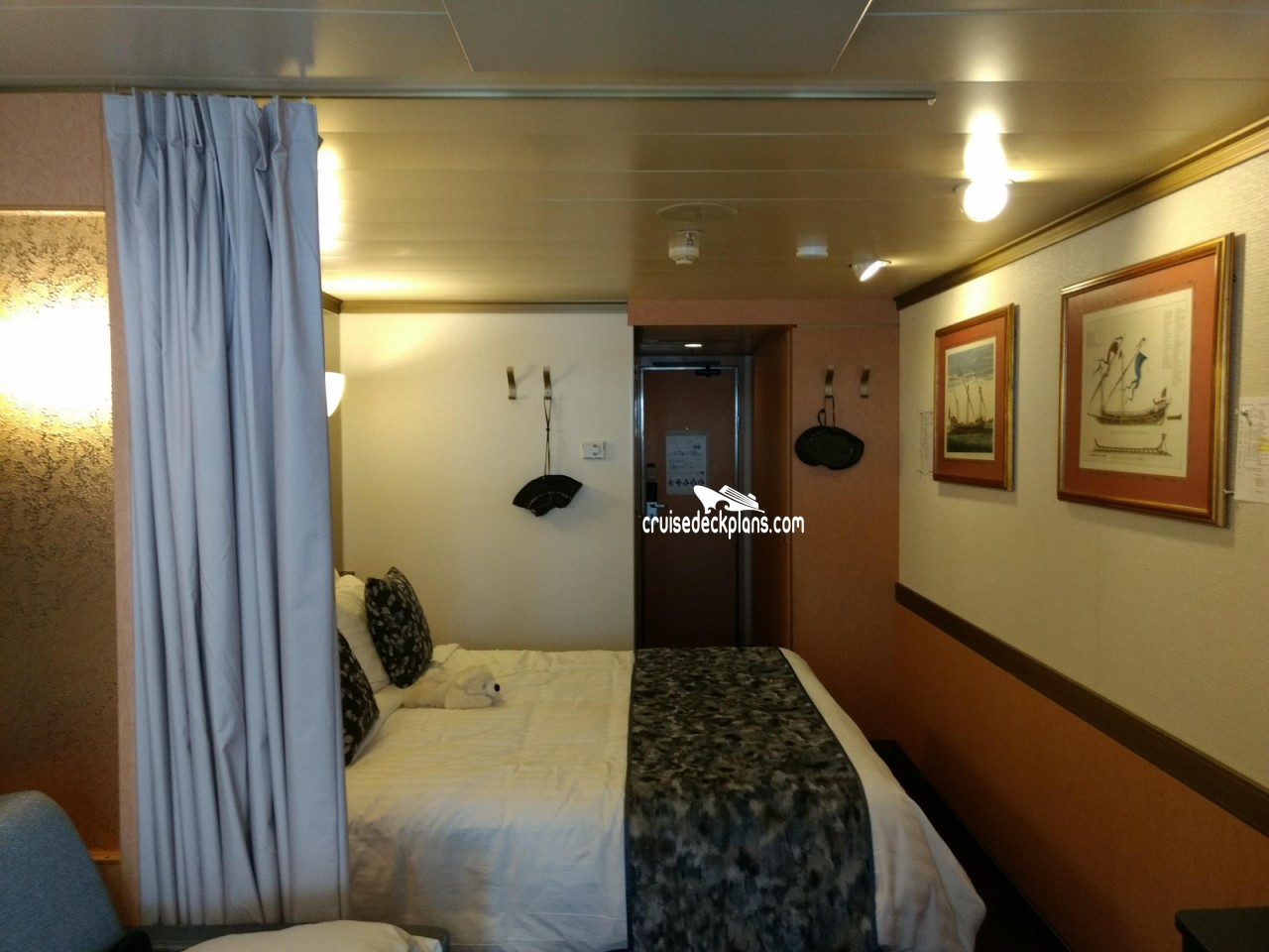 Zaandam Neptune Suite Stateroom Info