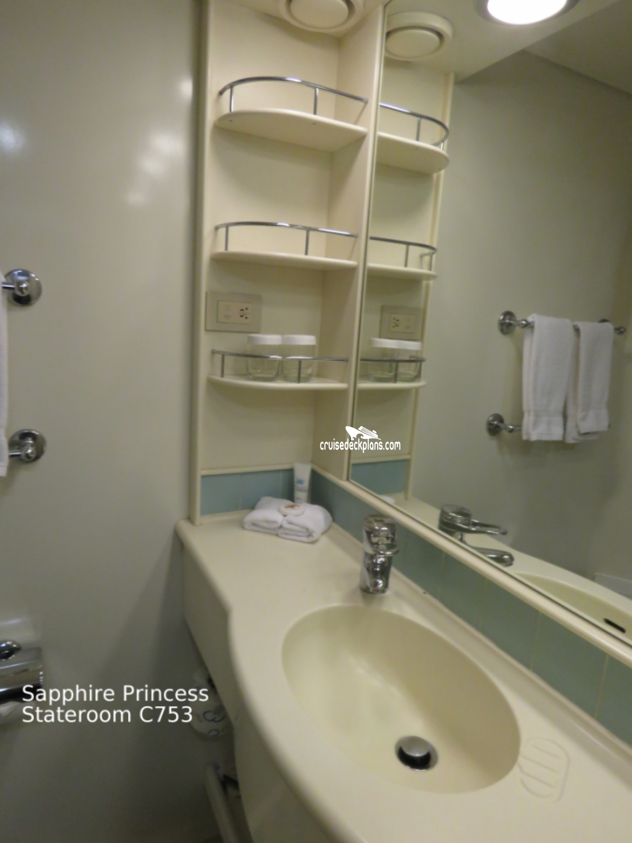 Sapphire Princess Stateroom C753