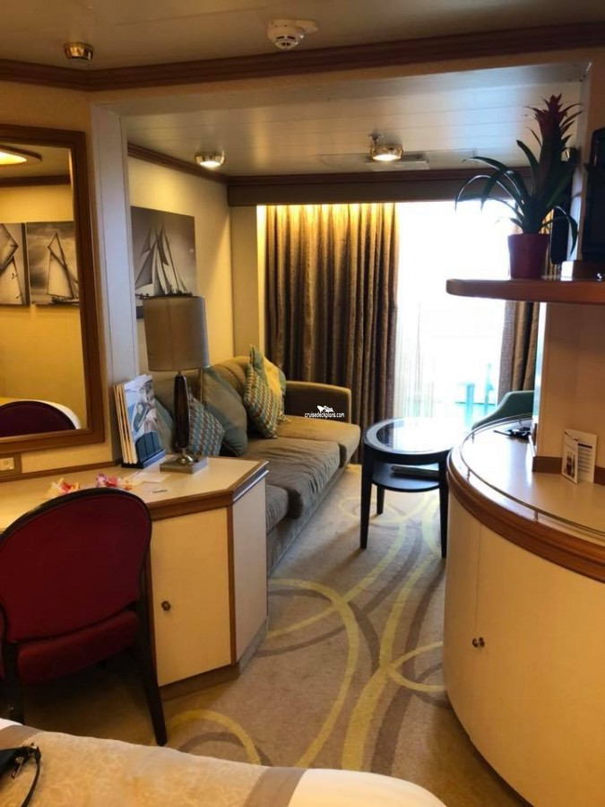 Stateroom D706 Azura