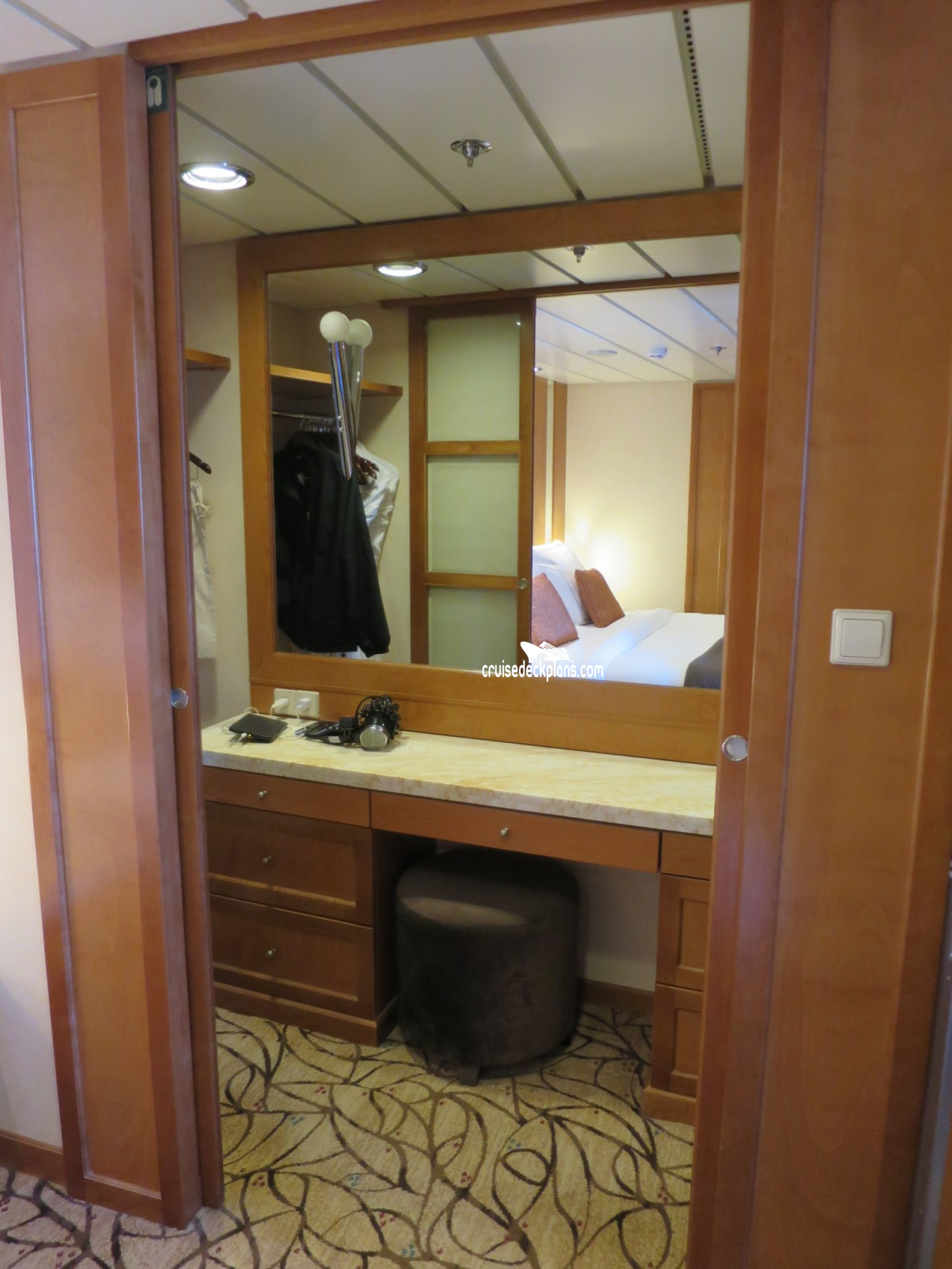 Celebrity Constellation Celebrity Suite Stateroom Details