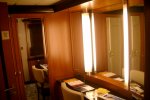  Stateroom Picture