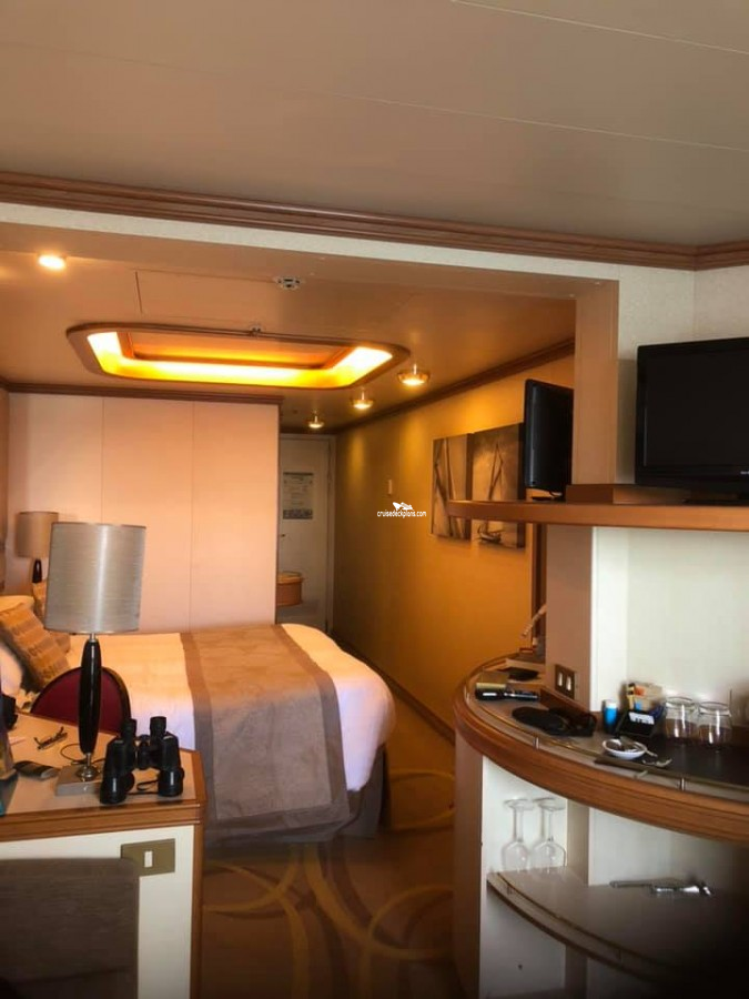 Stateroom D526 Azura