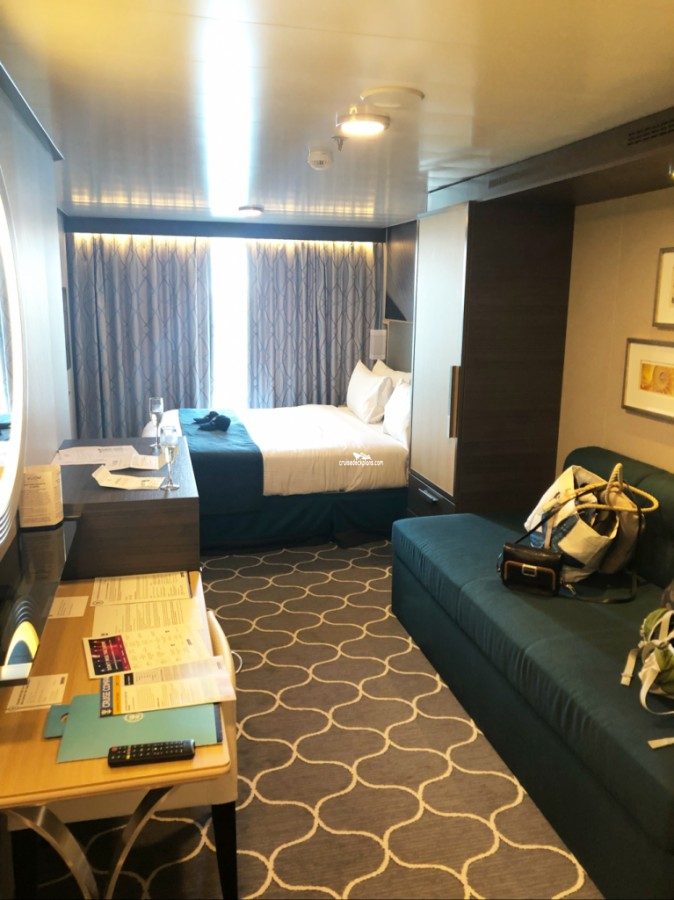 Cabin 7146 Symphony of the Seas Stateroom