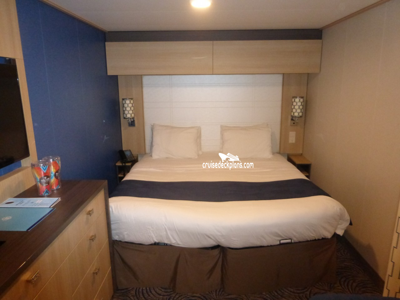 Ovation of the Seas Stateroom 13131