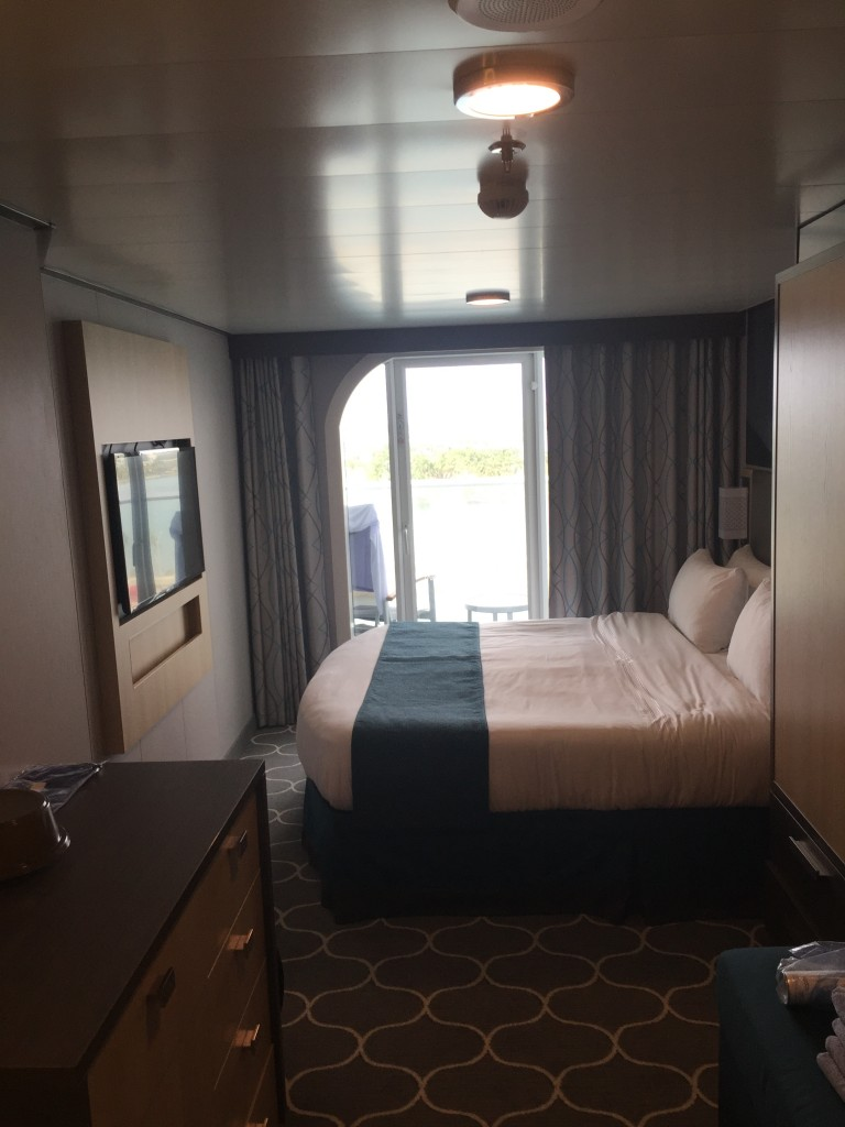 Cabin 12318 Symphony of the Seas Stateroom