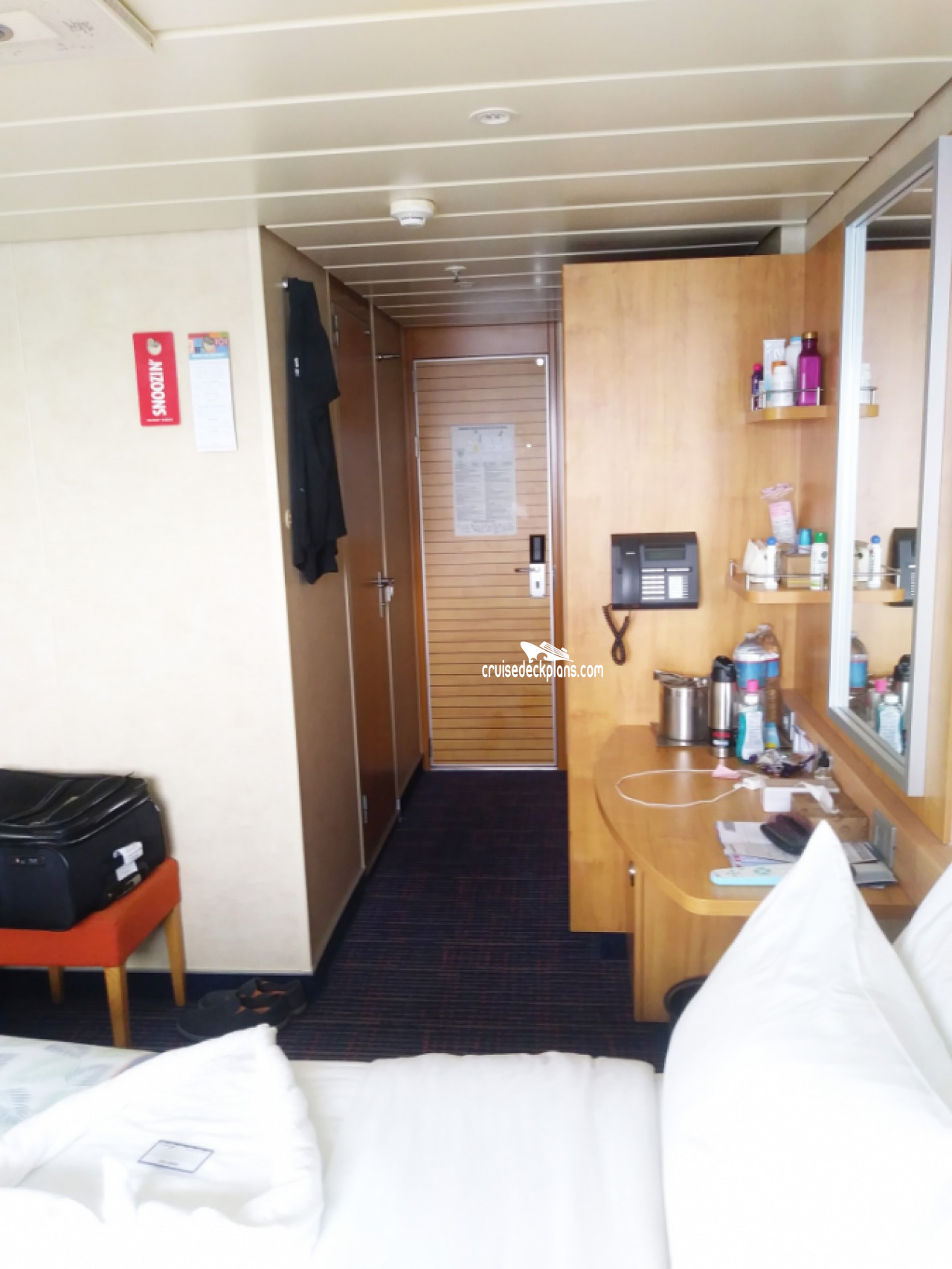 Stateroom U22 Carnival Paradise