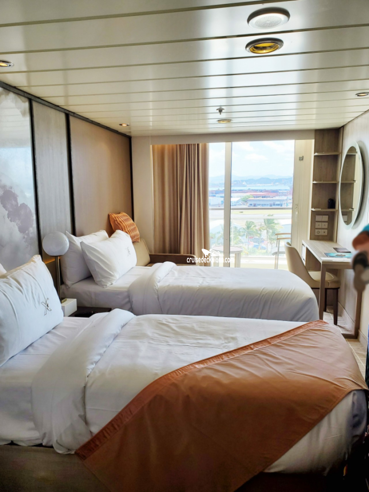 Stateroom 7196 Celebrity Summit