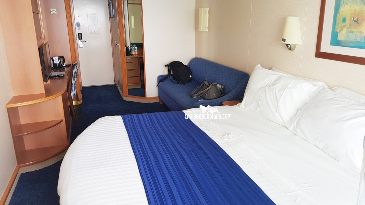 Voyager of the Seas Stateroom 6214