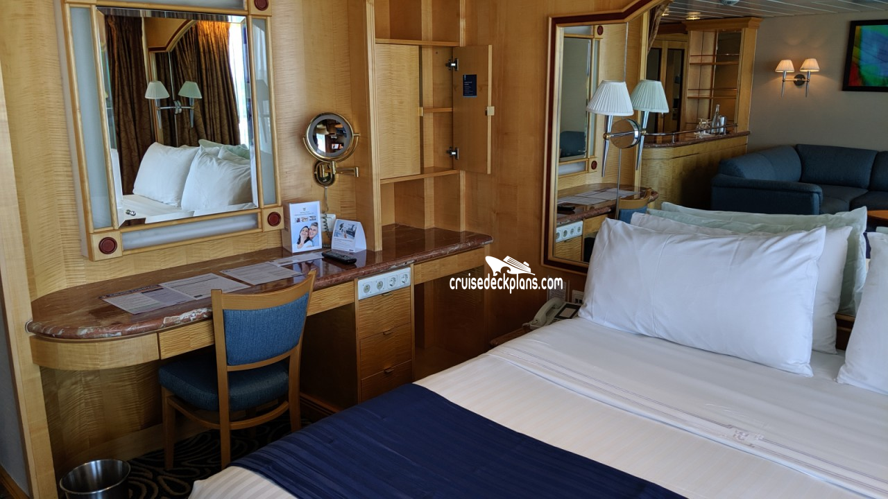 Grandeur of the Seas Grand Suite - 1 Bedroom Stateroom Info