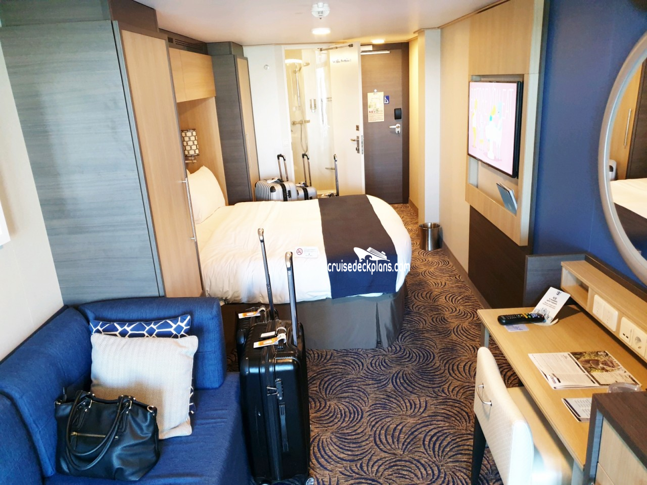 Cabin 12290 Ovation of the Seas Stateroom