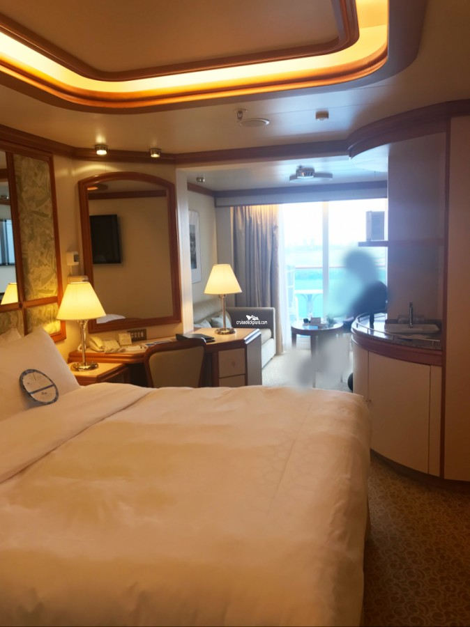 Sapphire Princess Mini-Suite Stateroom Info