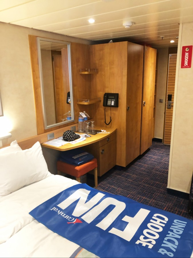 Carnival Paradise Stateroom E115