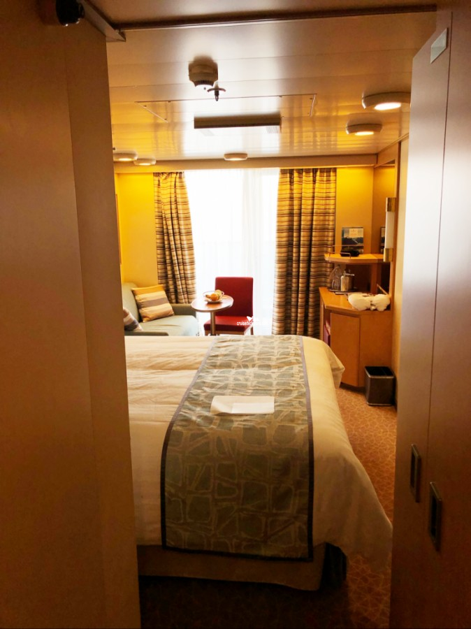 Oosterdam Verandah Stateroom Info