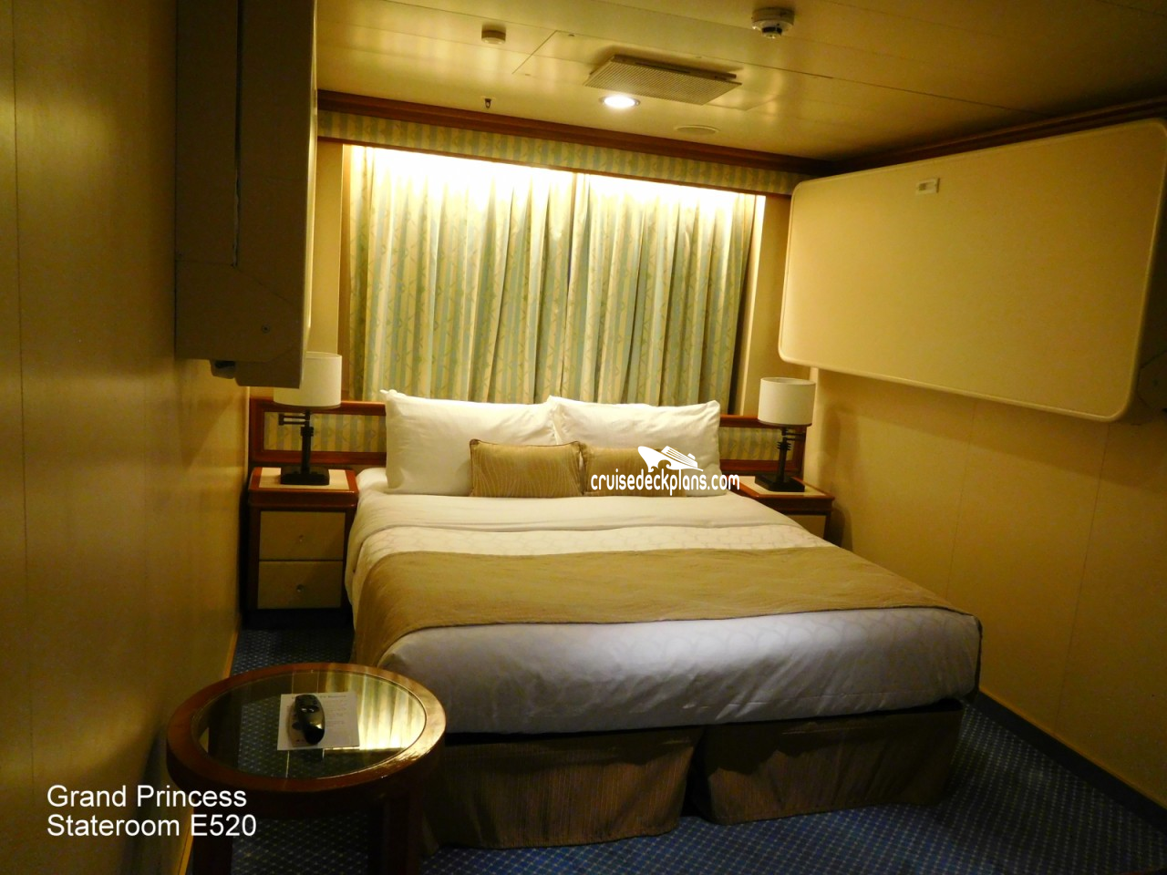 Grand Princess Stateroom E520