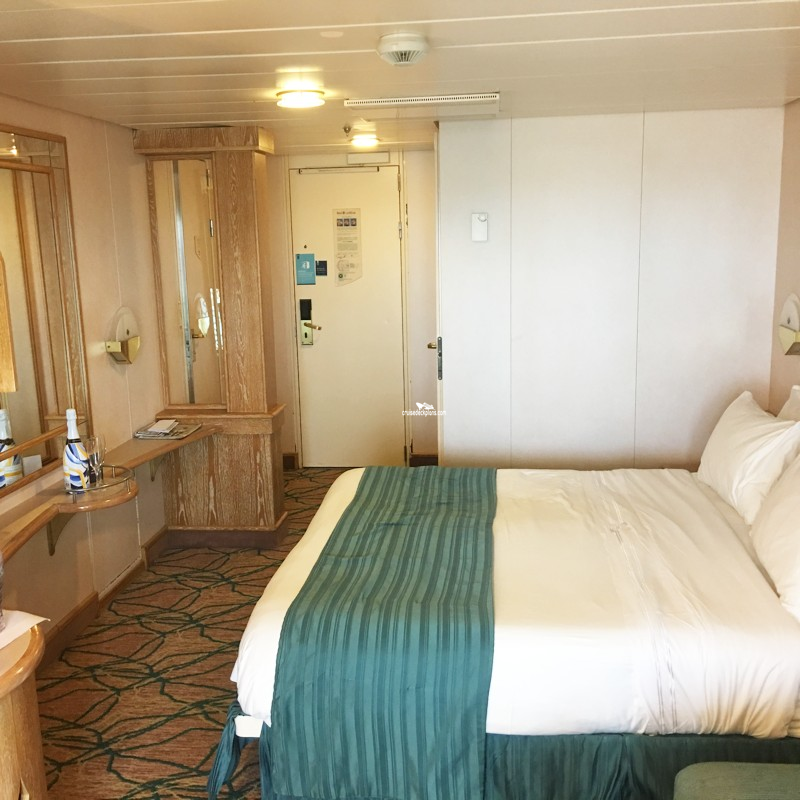 Grandeur of the Seas Junior Suite Stateroom Details