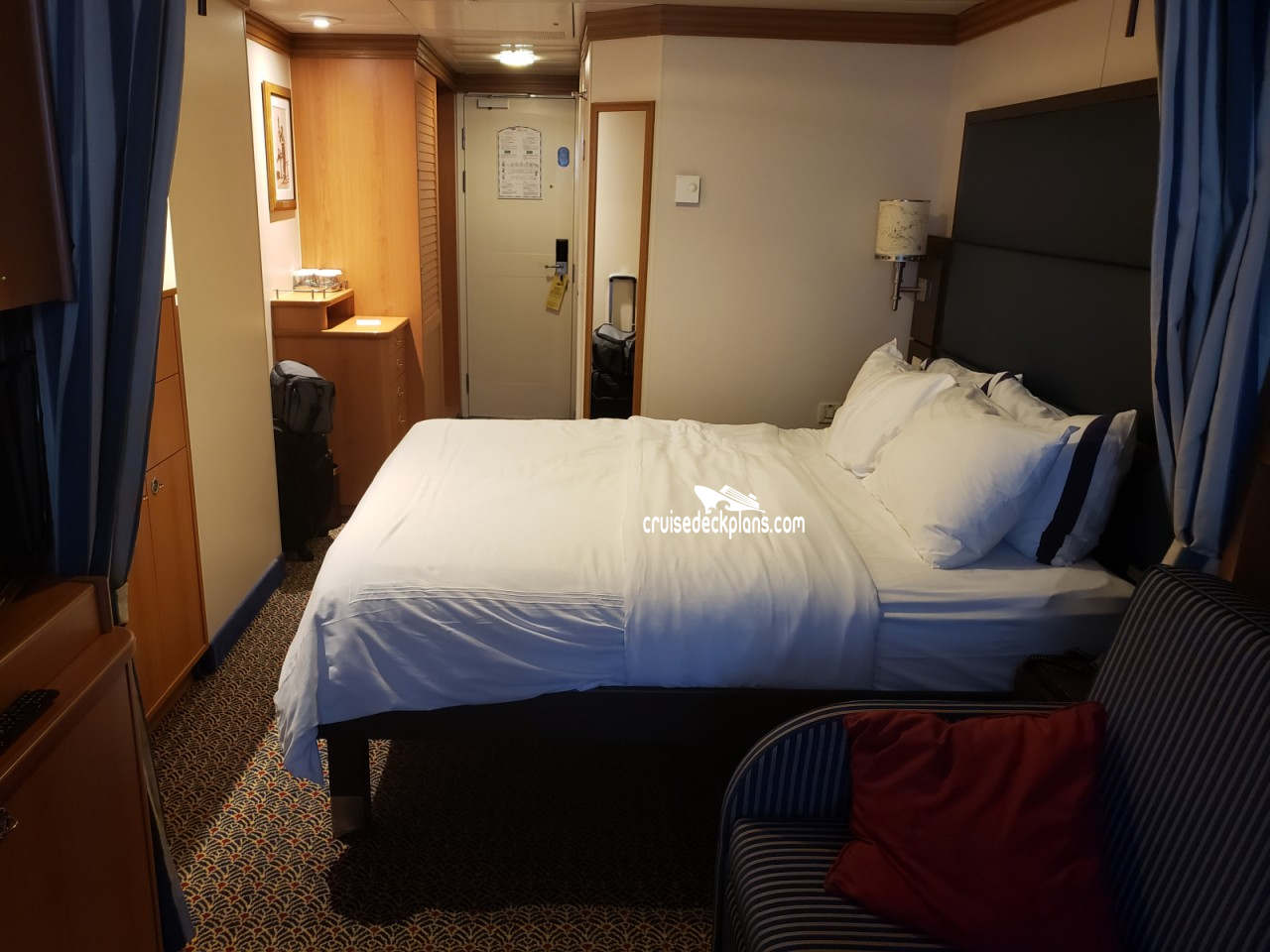 Disney Wonder Navigator Verandah Stateroom Details