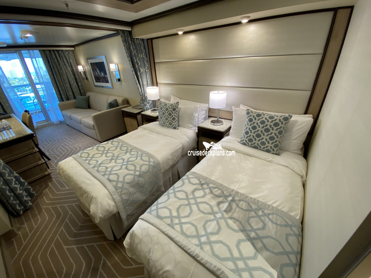 Sky Princess Stateroom M422