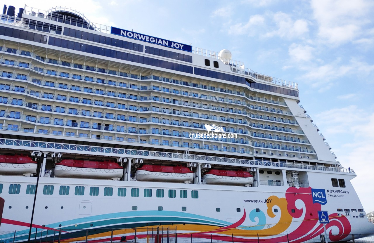 casino games available on norwegian joy