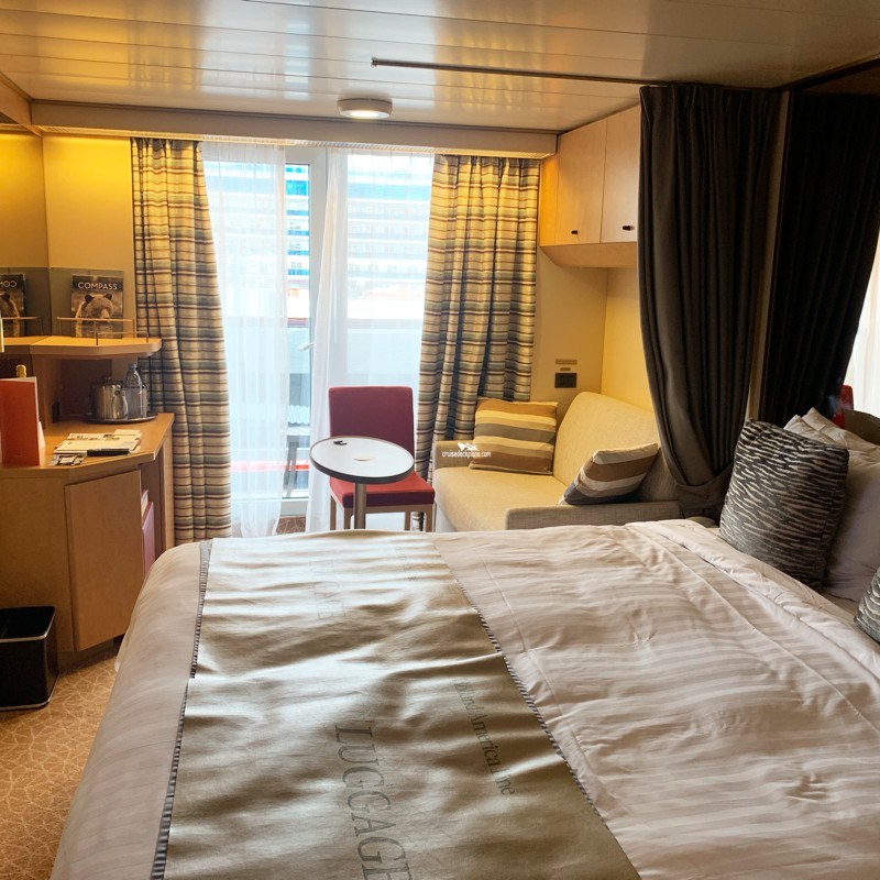 Oosterdam Verandah Stateroom Details