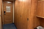 Deluxe Oceanview Stateroom Picture