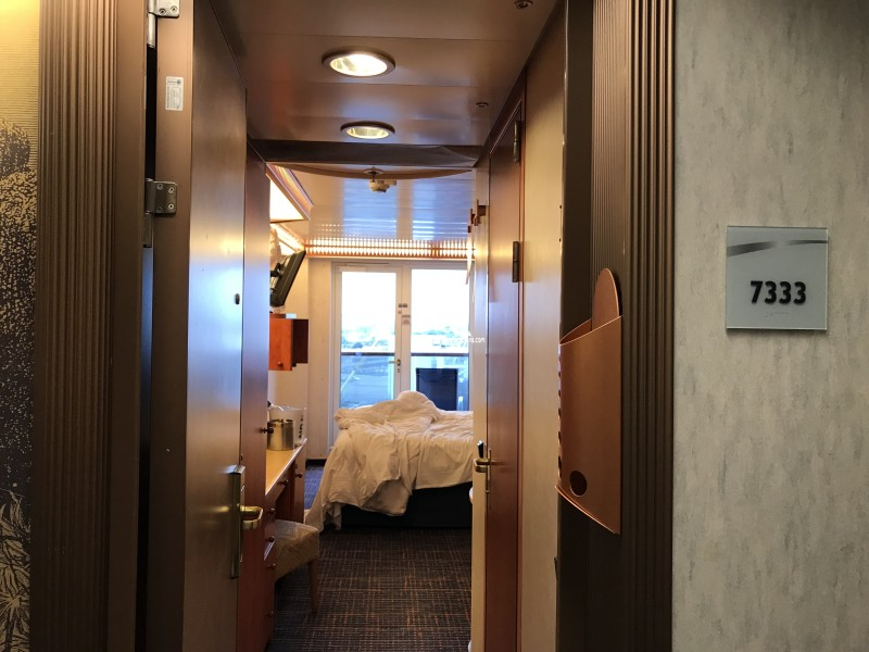 Carnival Miracle Stateroom 7333