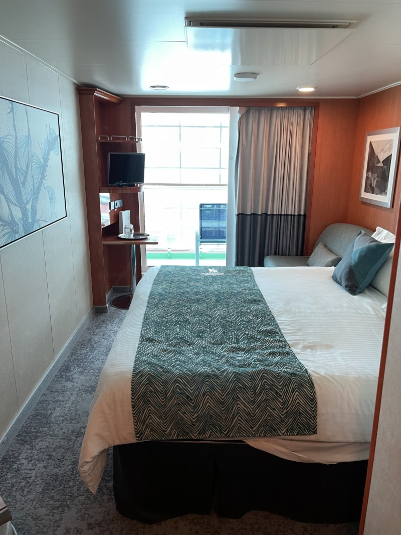 Cabin 10102 Norwegian Gem Stateroom