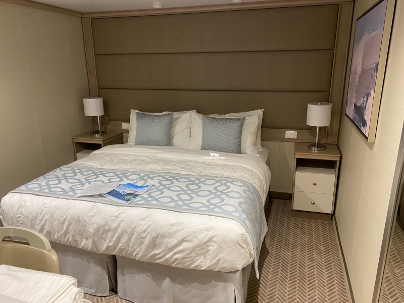 Discovery Princess Stateroom L215