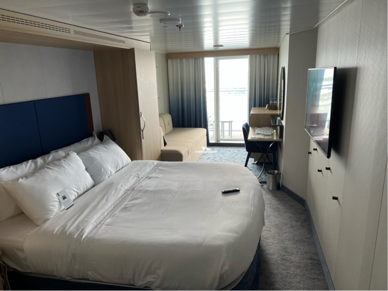 Wonder of the Seas Stateroom 14224