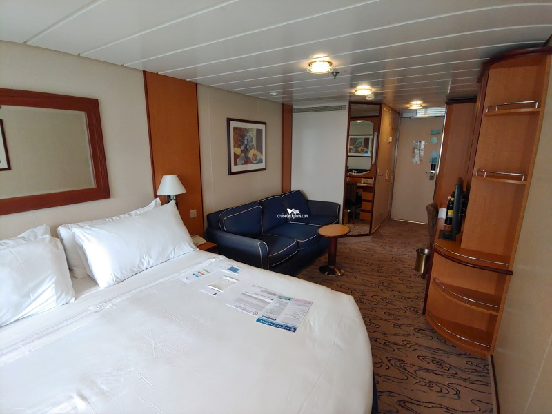 Jewel of the Seas Stateroom 9576