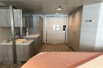 Aqua Stateroom Picture