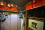 YC-Deluxe Stateroom Picture