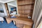 Deluxe Verandah Stateroom Picture