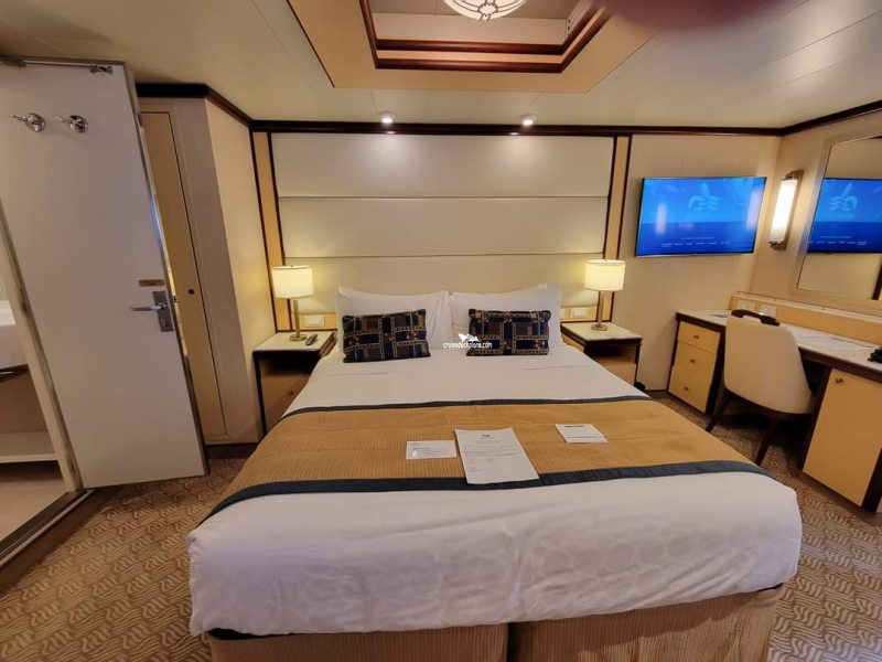 Majestic Princess Mini-Suite Stateroom