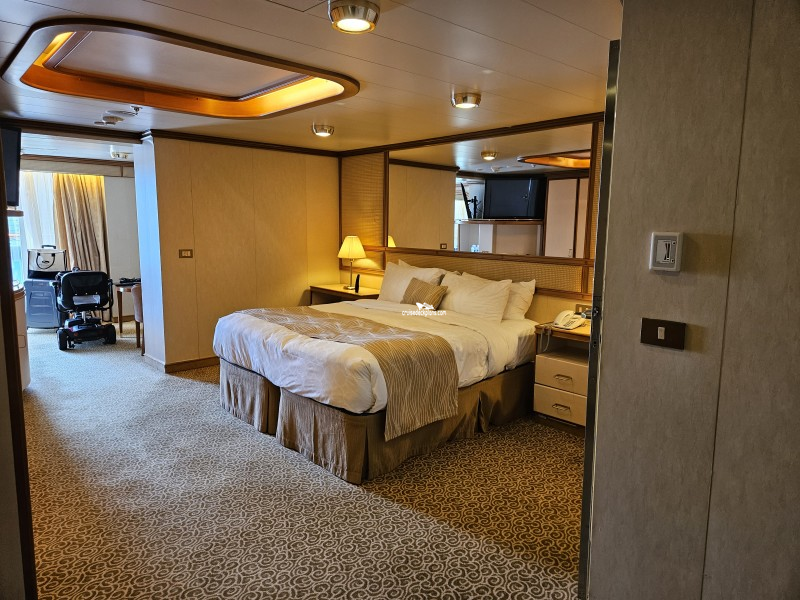 Crown Princess Stateroom D703